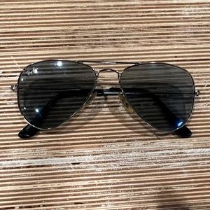 Ray Ban Avaitors Xs Size